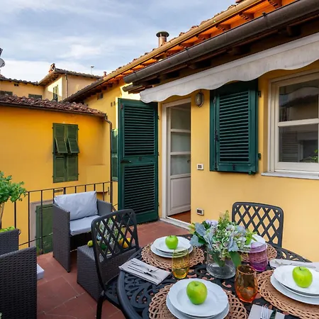 The Terrace Retreat, Elegant Modern With Terrace In